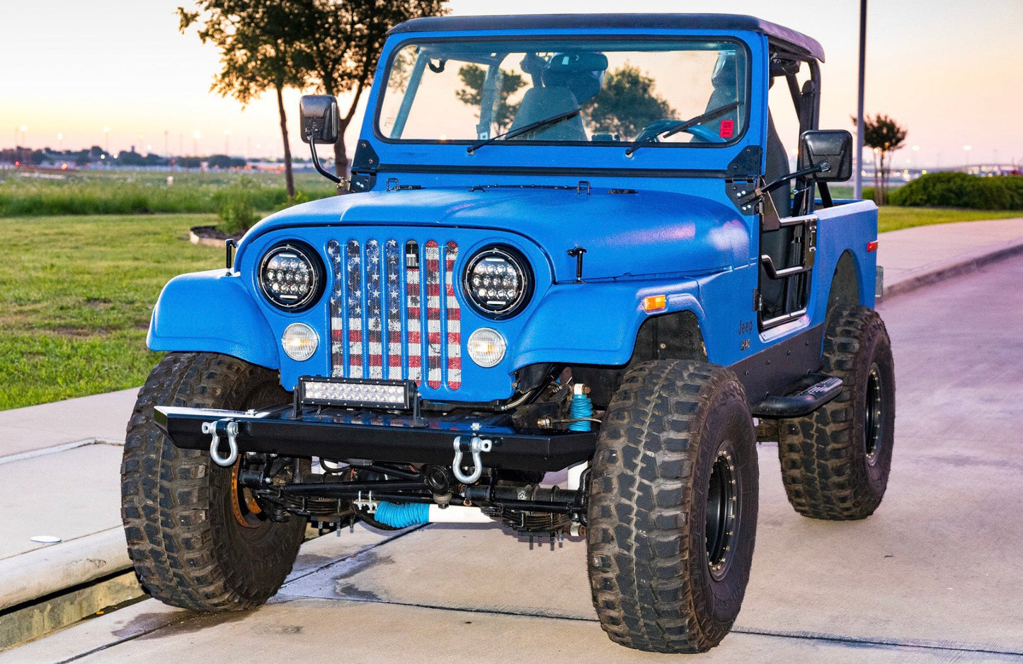 Dirty Grace Grille Insert